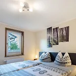 Holiday home Ferienhaeuser Hainichhoehe Horselberg-Hainich