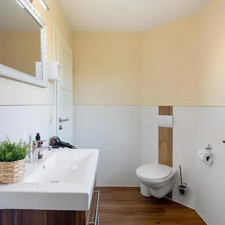 Ferienhaeuser Hainichhoehe 度假居 *